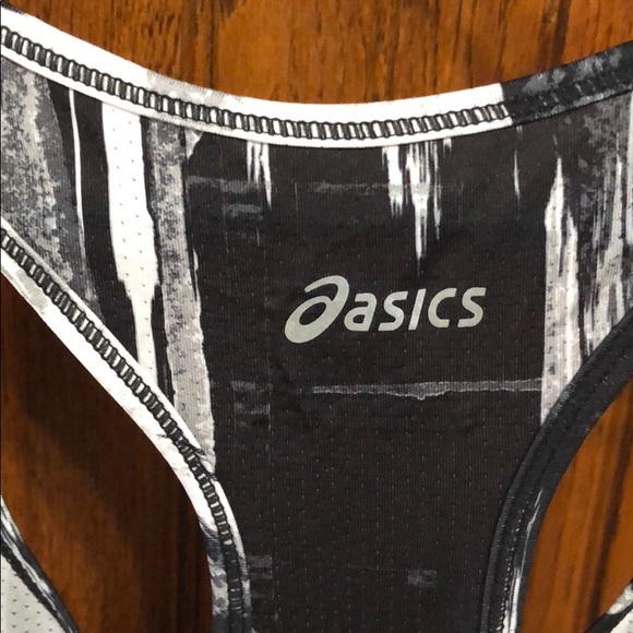 ASICS workout tank! - Picture 3 of 4